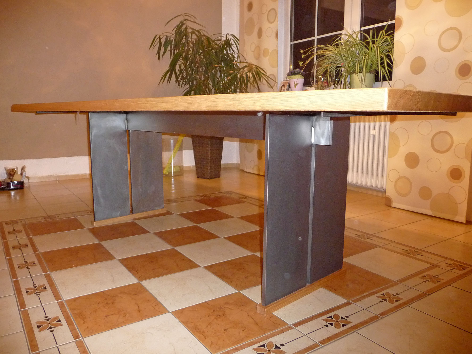 Esszimmertisch