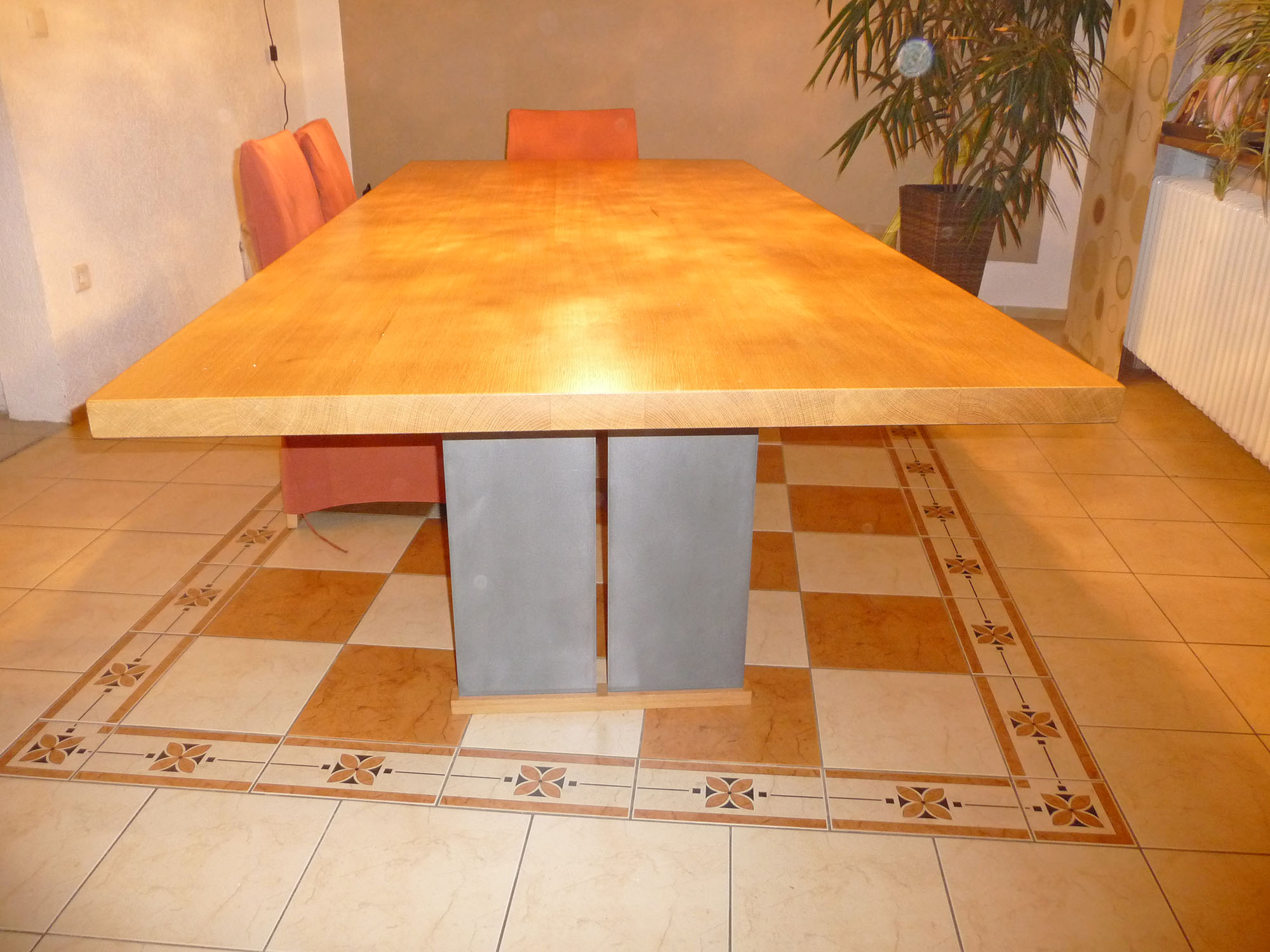 Esszimmertisch